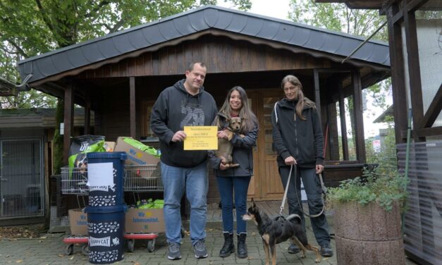 Spendenübergabe vom Schäferhundverein in Arnsberg