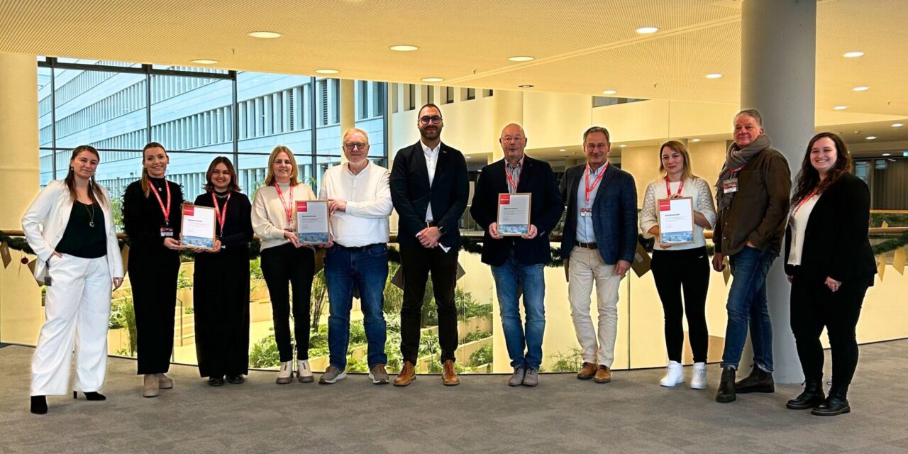 Weihnachtsspende der Firma Materna in Dortmund